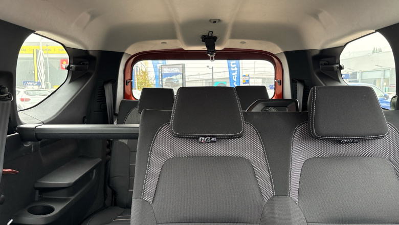 Dacia Jogger 1.0 TCe Extreme SE 5dr Petrol Estate